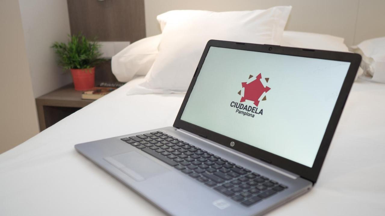 Hotel Ciudadela Pamplona Exterior foto